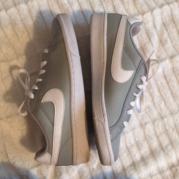 Leather Nike - Picture 3 of 3